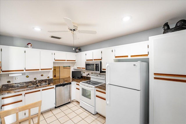 5 of 28 - 522 Ponderosa Drive #33b, Fort Pierce, FL