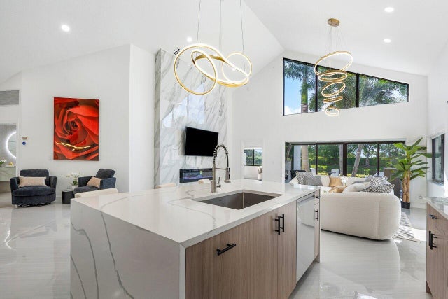 3 of 22 - 17370 Via Capri E, Boca Raton, FL