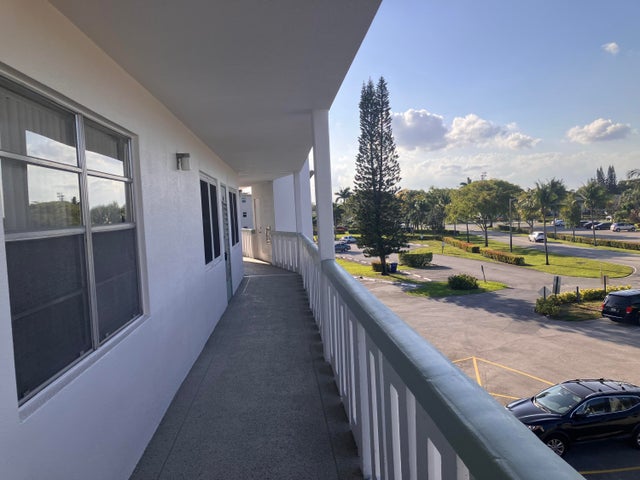 5 of 42 - 348 Wellington H #348, West Palm Beach, FL