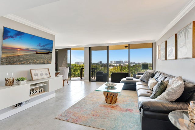 2 of 52 - 859 Jeffery Street #7030, Boca Raton, FL