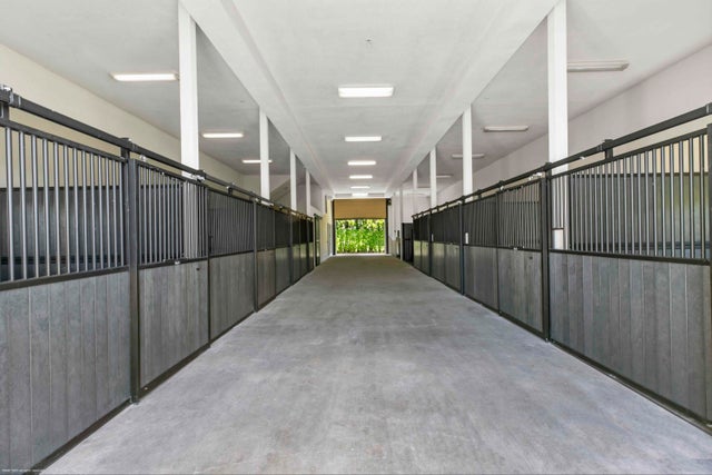 5 of 23 - 3531 Olde Hampton Dr, Wellington, FL