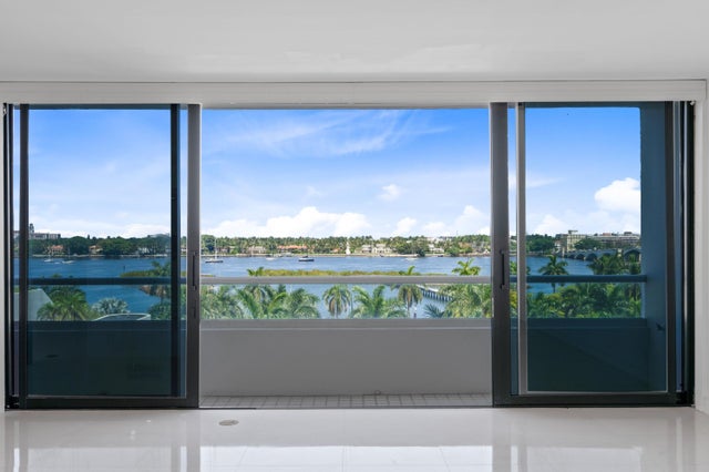 5 of 24 - 529 S Flagler Drive #6e, West Palm Beach, FL