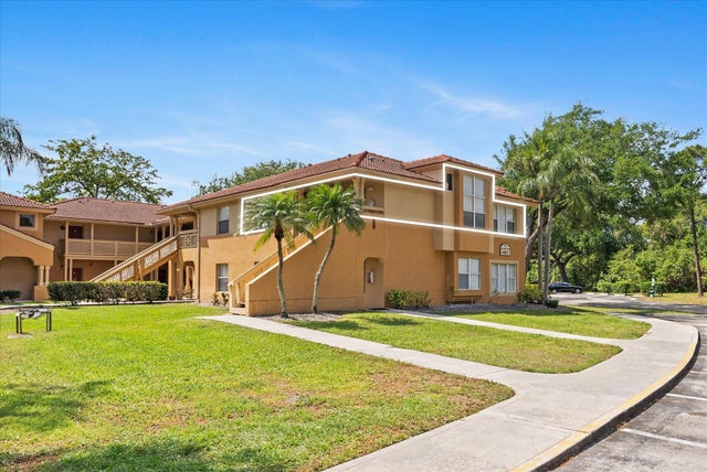 2 of 17 - 4807 Via Palm Lakes #1522, West Palm Beach, FL