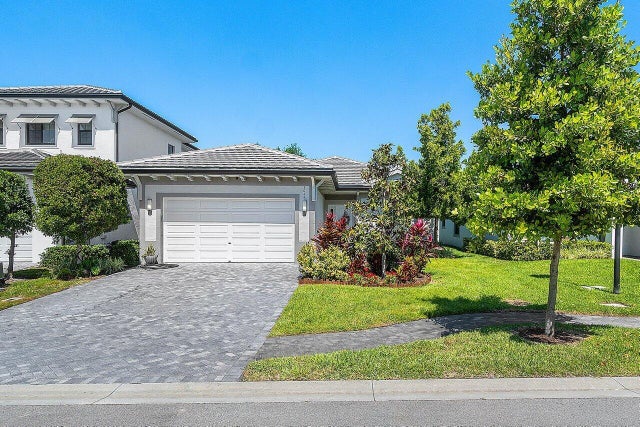 2 of 35 - 3049 Safflower Circle, West Palm Beach, FL