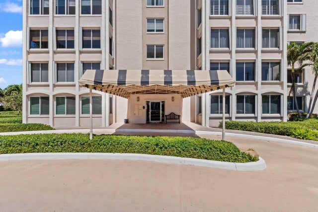 3 of 47 - 2000 S Ocean Boulevard #301, Delray Beach, FL