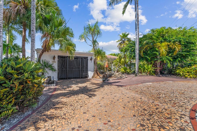 2 of 50 - 901 Guava Isle(s), Fort Lauderdale, FL