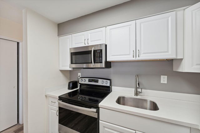1 of 17 - 1450 Ne 170th Street #114, North Miami Beach, FL