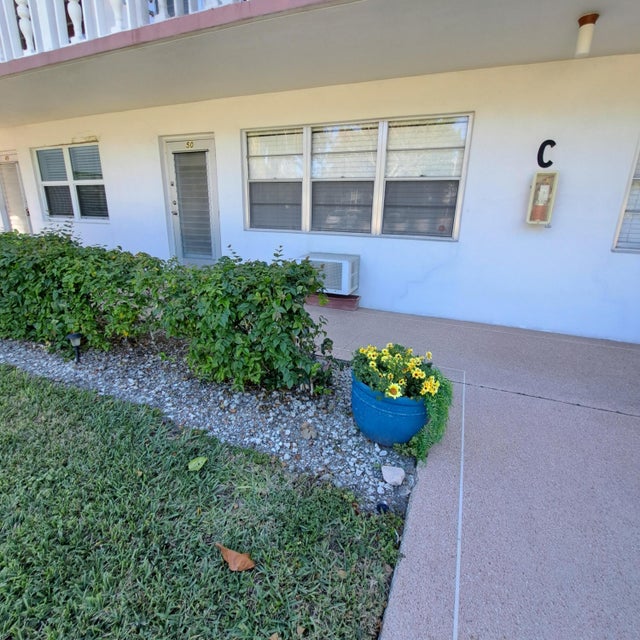2 of 24 - 50 Windsor C, West Palm Beach, FL