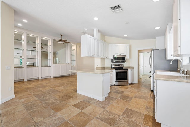5 of 37 - 10701 Sw Hartwick Drive, Port Saint Lucie, FL