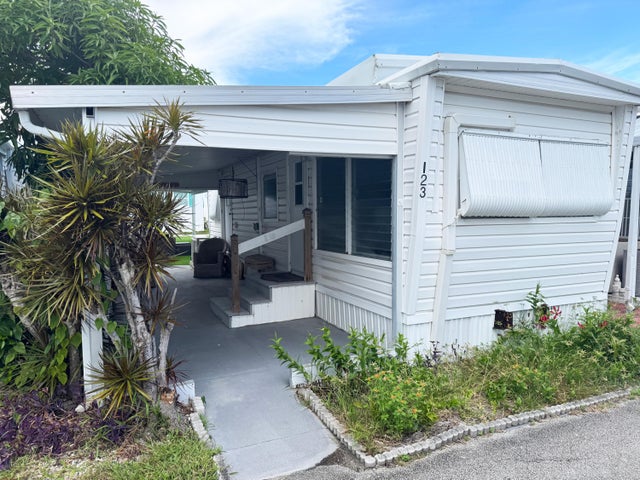 1 of 26 - 23 Hibiscus Drive #i, Briny Breezes, FL