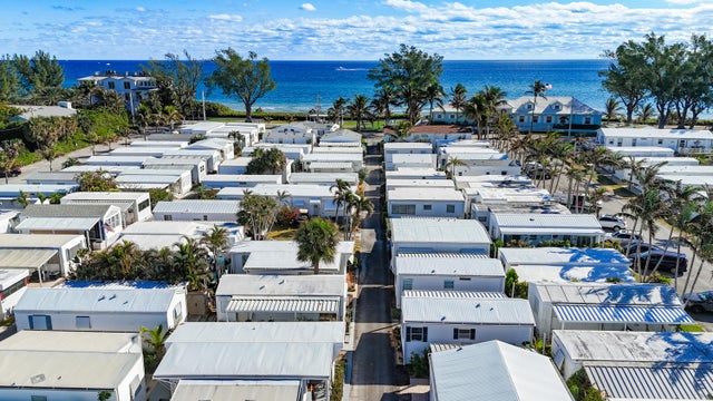 4 of 26 - 23 Hibiscus Drive #i, Briny Breezes, FL