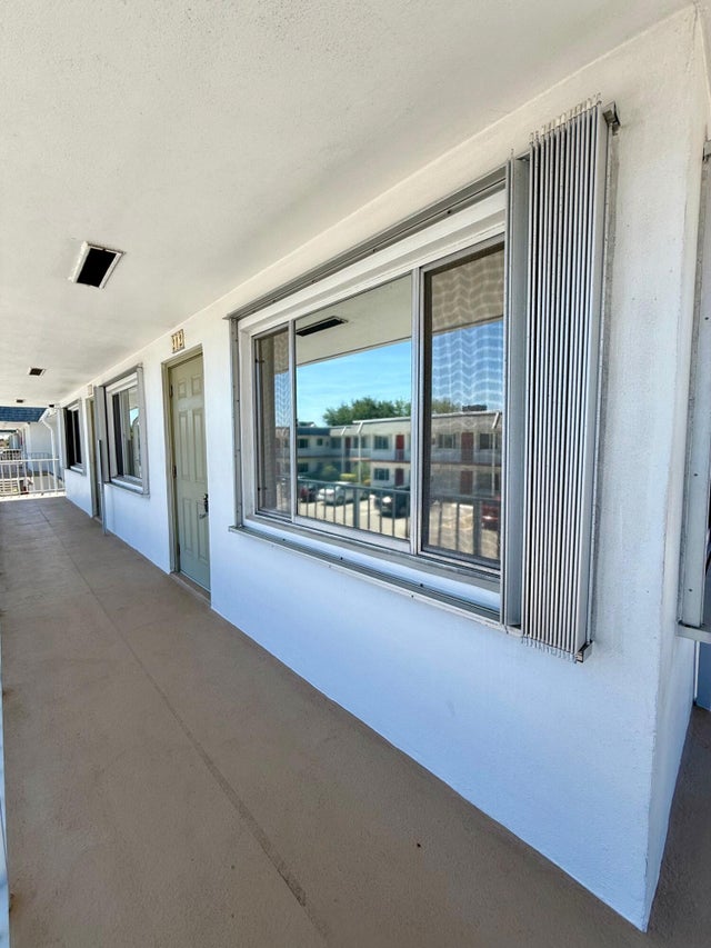 4 of 37 - 3160 Lake Osborne Drive #212, Lake Worth Beach, FL