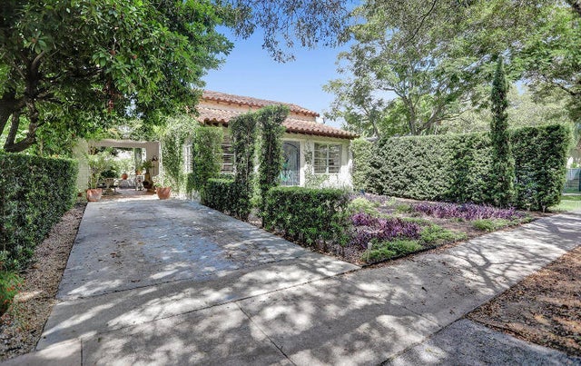 1 of 32 - 1107 Alhambra Circle, Coral Gables, FL