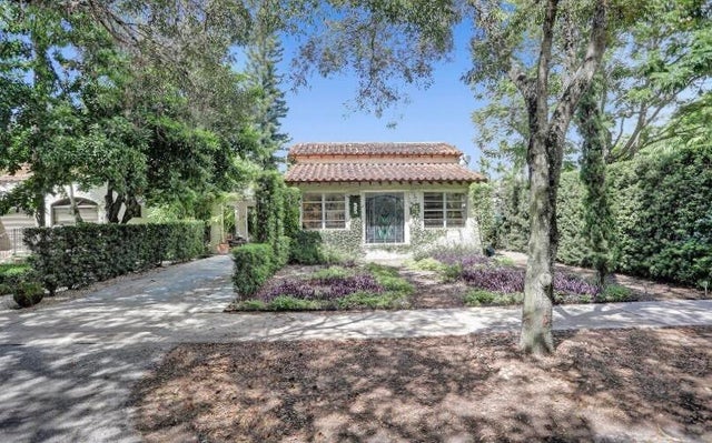 3 of 32 - 1107 Alhambra Circle, Coral Gables, FL