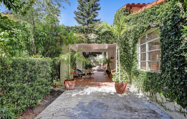 4 of 32 - 1107 Alhambra Circle, Coral Gables, FL