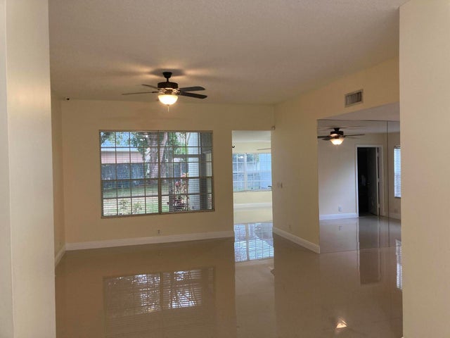 4 of 32 - 1112 Wild Cherry Lane, Wellington, FL