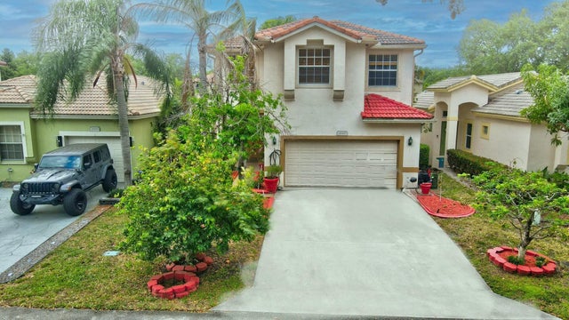 1 of 19 - 4940 Pelican Manor, Coconut Creek, FL