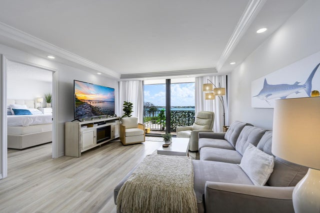 1 of 27 - 5600 N Flagler Drive #209, West Palm Beach, FL