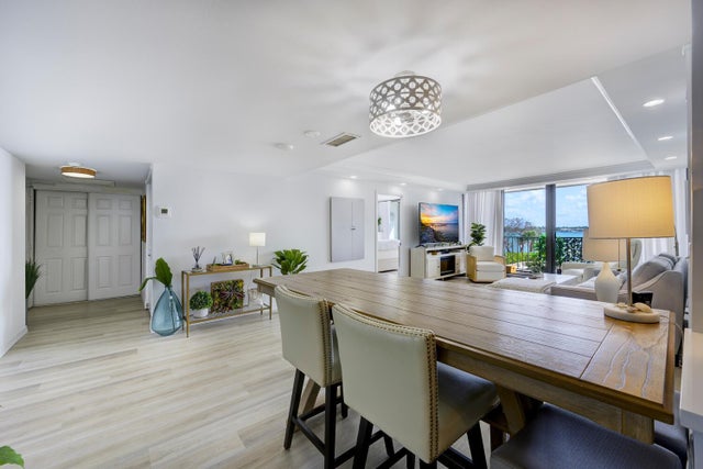5 of 27 - 5600 N Flagler Drive #209, West Palm Beach, FL