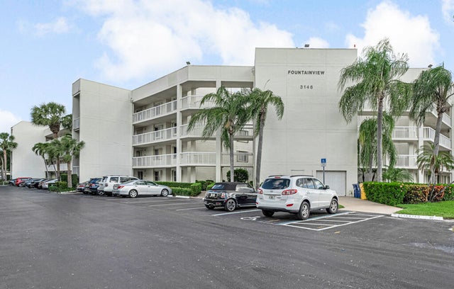 1 of 18 - 3146 Via Poinciana #203, Lake Worth, FL