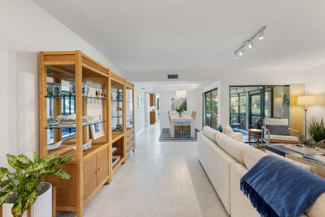 5 of 34 - 17166 Waterbend Drive #111, Jupiter, FL