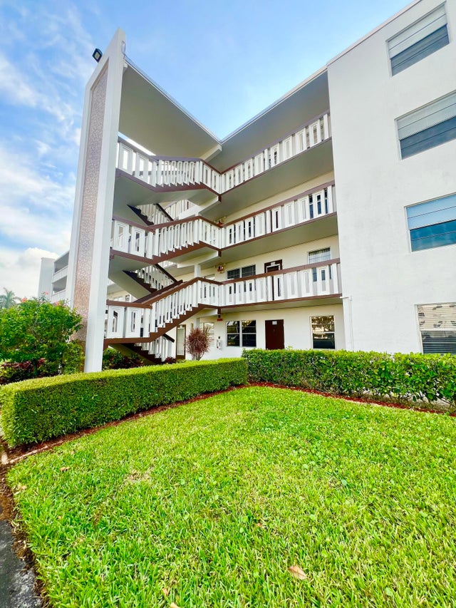 2 of 15 - 2038 Hythe C, Boca Raton, FL
