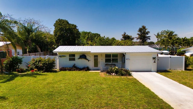 2 of 22 - 4142 Ne Robin Court, Jensen Beach, FL