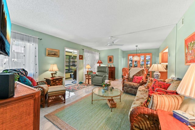 4 of 21 - 310 Pine Ridge Circle #b-1, Greenacres, FL