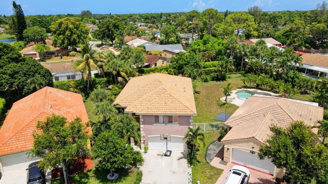 1 of 35 - 6280 Willoughby Circle, Lake Worth, FL