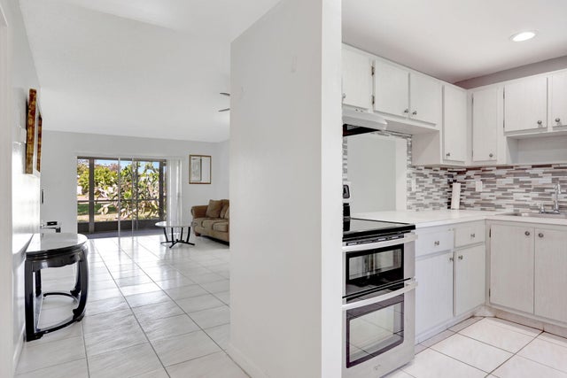 5 of 34 - 7355 Nw 4th Place #101, Margate, FL