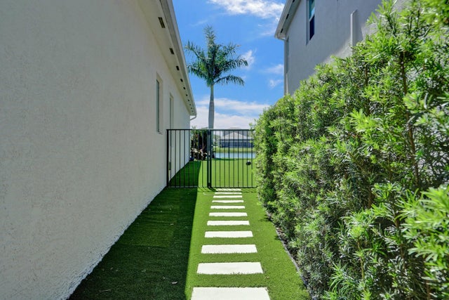 3 of 60 - 7650 Francisca Club Lane, Delray Beach, FL