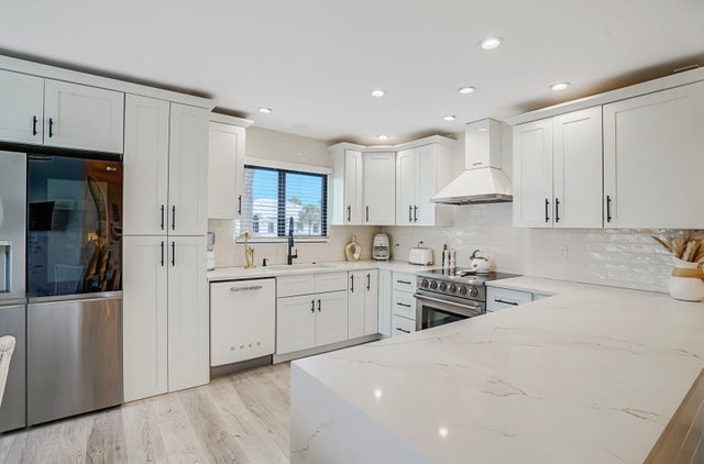 1 of 52 - 7527 Glendevon Lane #805, Delray Beach, FL