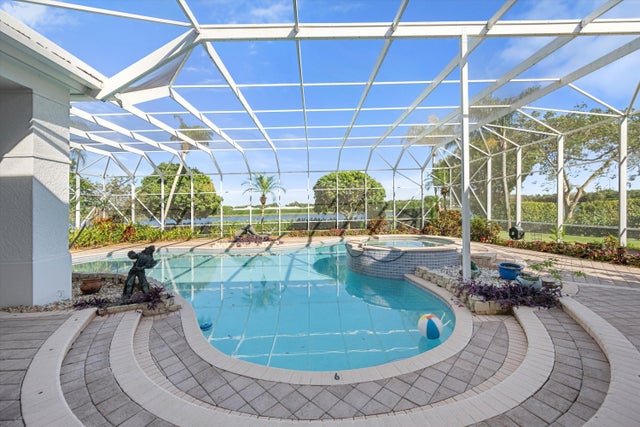 5 of 76 - 3220 Santa Barbara Dr, Wellington, FL
