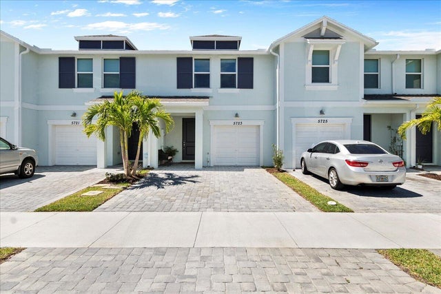 2 of 28 - 5723 Se Edgewater Circle, Stuart, FL