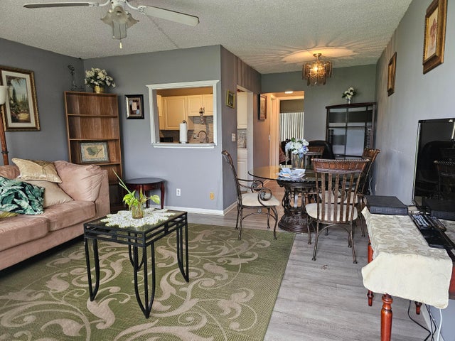 2 of 12 - 102 Easthampton E, West Palm Beach, FL