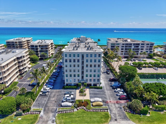 2 of 50 - 3230 S Ocean Boulevard #c105, Palm Beach, FL