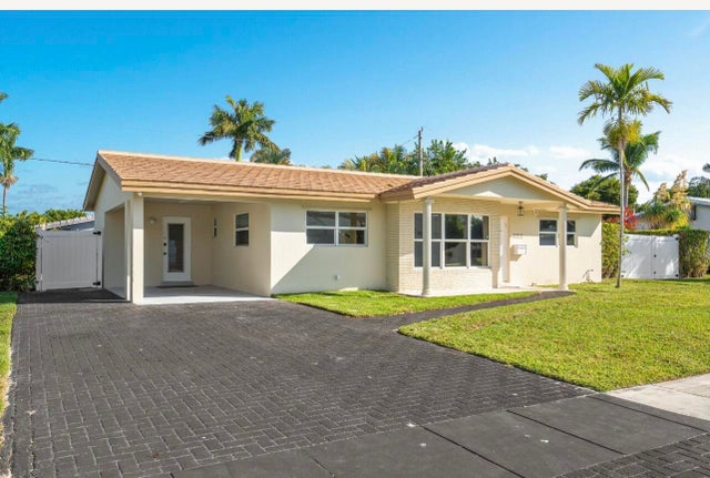 4 of 32 - 5040 Ne 22 Avenue, Lighthouse Point, FL