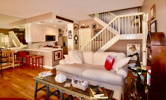 4 of 44 - 67 Tall Oaks Circle, Tequesta, FL