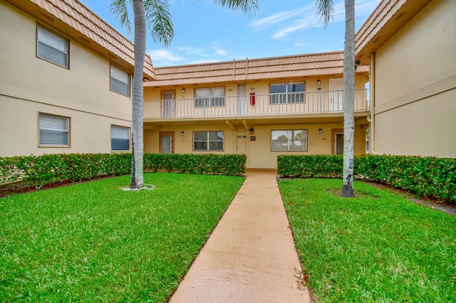 3 of 30 - 200 Saxony E, Delray Beach, FL
