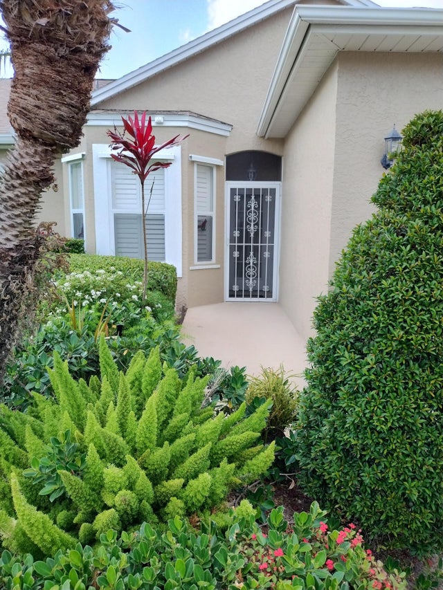 2 of 33 - 1047 Nw Tuscany Drive, Port Saint Lucie, FL