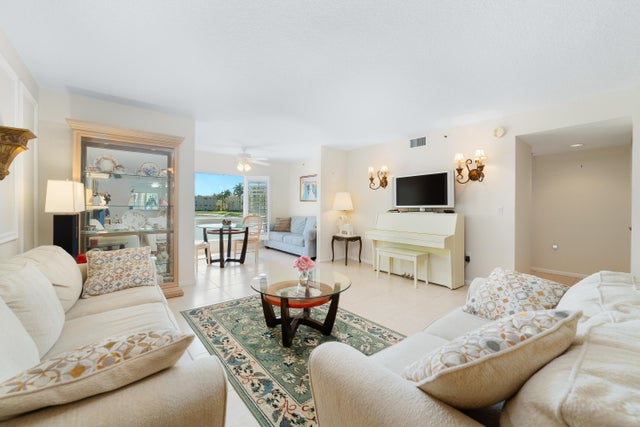 4 of 25 - 12560 Majesty Circle #208, Boynton Beach, FL
