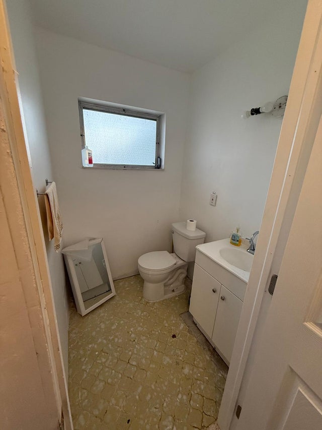 5 of 17 - 2739 Dudley Drive W #c, West Palm Beach, FL