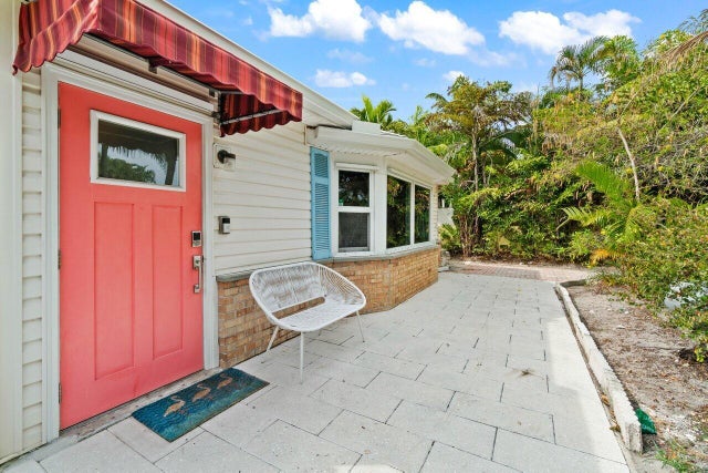 3 of 34 - 321 N Lakeside Drive, Lake Worth Beach, FL