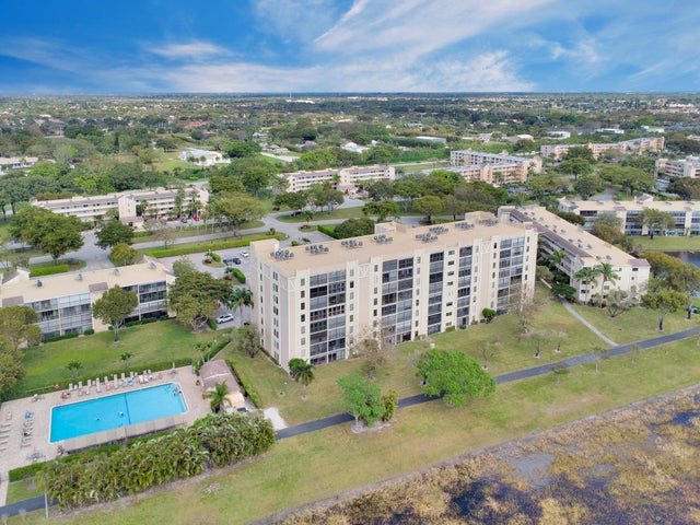 3 of 71 - 7240 Huntington Lane #802, Delray Beach, FL