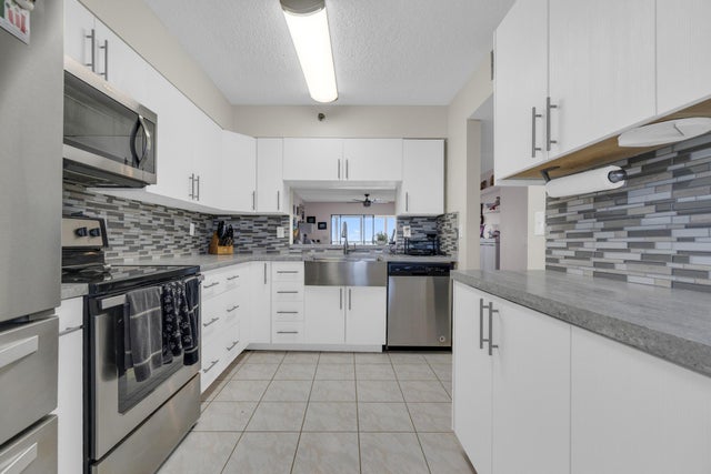 5 of 71 - 7240 Huntington Lane #802, Delray Beach, FL