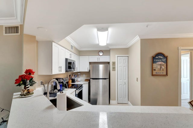 5 of 40 - 500 Scotia Drive #305, Hypoluxo, FL