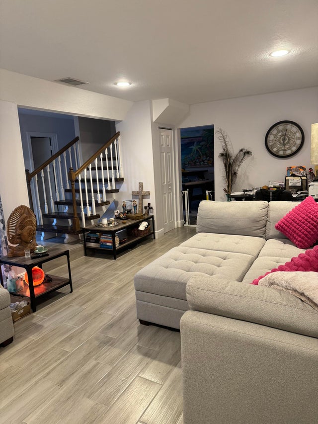 1 of 8 - 3526 E Gardens East Dr E #a, Palm Beach Gardens, FL