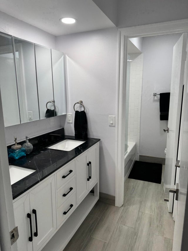 5 of 8 - 3526 E Gardens East Dr E #a, Palm Beach Gardens, FL