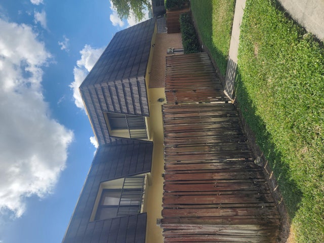 2 of 5 - 4640 Cherry Rd #150, West Palm Beach, FL