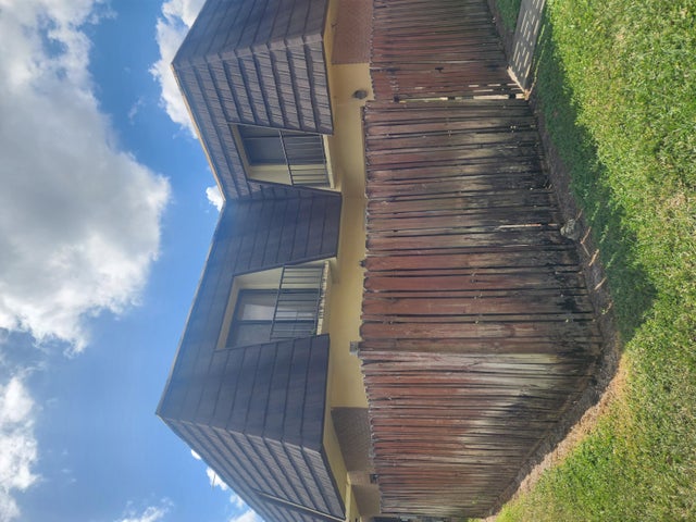 3 of 5 - 4640 Cherry Rd #150, West Palm Beach, FL